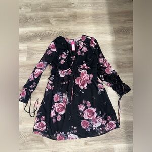 Xhilaration Women's Floral Print Long Sleeve V-Neck Tiered Ruffle Midi Dress